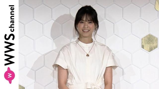 西野七瀬、大阪・関西万博 2025フランス館に白のシャツワンピで登場！＜Chaumet, an Ode to Living Nature ショーメ、自然美への賛歌＞