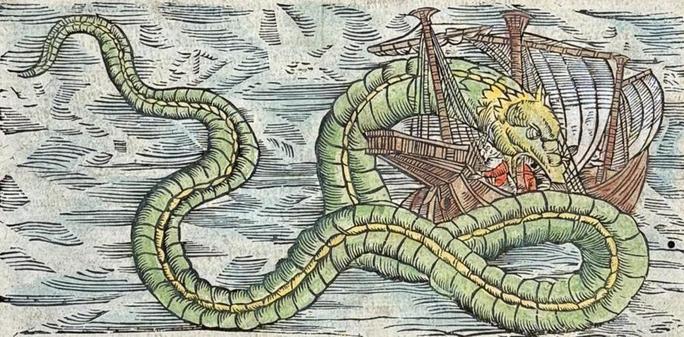 Eine frühneuzeitliche Zeichnung einer grünen Meerschlange die ein Segelschiff angreift.
Die Wasserschlange von dieser Sitzung war inspiriert von einer der wichtigsten Figuren der vietnamesischen Mythologie: Thủy Tinh, dem Gott des Wassers oder Herrn der Meere.
Thủy Tinh ist berühmt für seine ewige Feindschaft mit Sơn Tinh, dem Gott der Berge. Er verlor eine Prinzessin an Sơn Tinh und sinnt seitdem auf Rache.
Seine Wut manifestiert sich in Vietnam jedes Jahr als die Monsunfluten und Stürme. Er lässt die Meere steigen und versucht, die Berge zu überschwemmen.