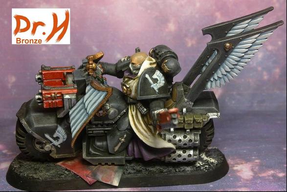 Left side of the Ravenwing squad leader.