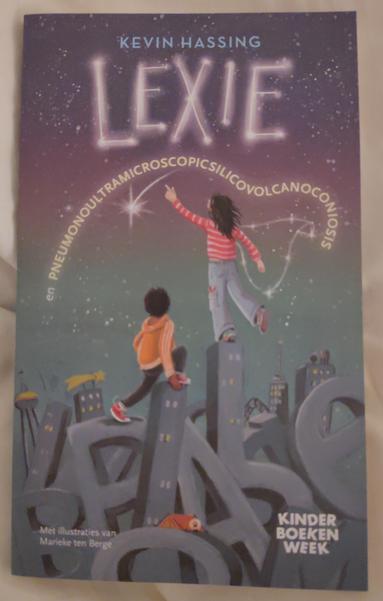 Boek Kevin Hassing (en Marieke ten Berge, illustraties) - Lexie en Pneumoultramicroscopicsilicovolcanoconiosis