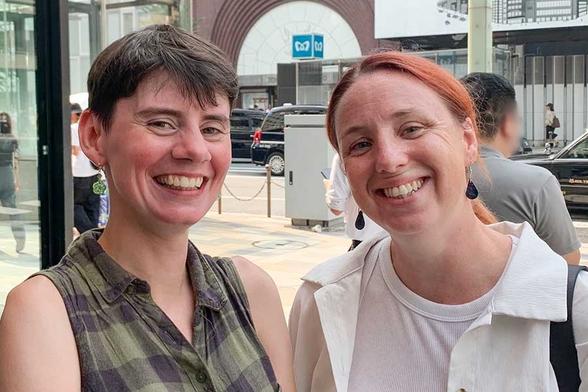 イギリスから来た（左から）ハナさんとステイシーさん【写真：Hint-Pot編集部】