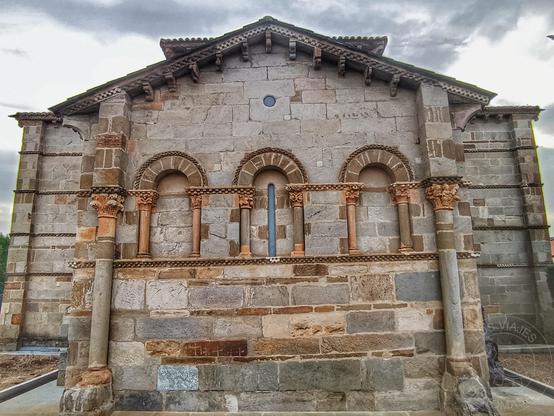 Cabecera de la colegiata de Santa Marta de Tera (Zamora)