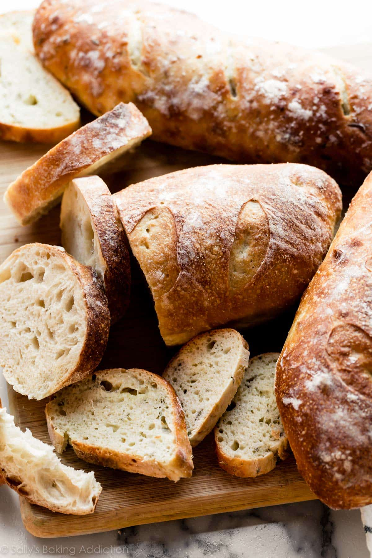 A photo of bread