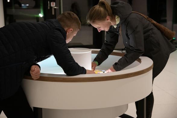 At the Lange Nacht der Wissenschaften at MPL and MPZPM you can visit the exhibition with hands-on experiments and exhibits.