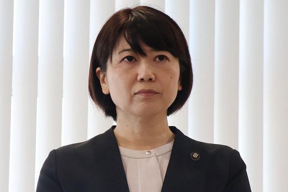 “泣きのアキラ”は健在… ホテル密会・小川市長、市民対話会は茶番だった 「支援者が集まった決起集会のようだった」 - デイリー新潮