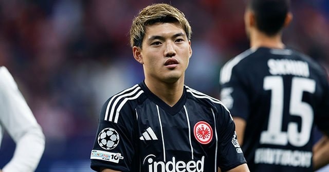 「ドウアンを撮りに来たんだろ？」CL大量失点に少しイラ立った後のブラジル撃破「僕がWBにいたままで」万能の日本代表MF堂安律は欧州でも評判 - ブンデスリーガ - Number Web