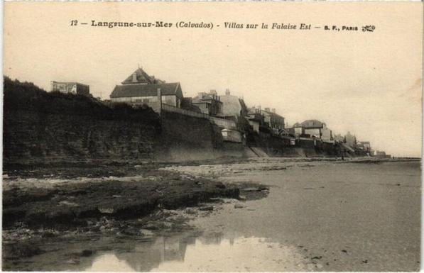 Langrune Villas sur la Falaise Est France à #Falaise (#Calvados)  #CartePostaleAncienne 👉 https://cartorum.fr/carte-postale/799169/falaise-langrune-villas-sur-la-falaise-est-france