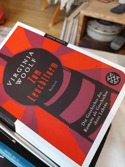 Cover des Buches "Zum Leuchtturm" von Virginia Woolf.
