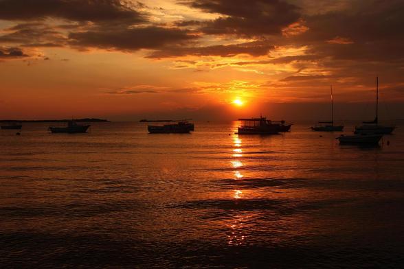 **Nieuwe blog**
Elke reisliefhebber wil zo veel mogelijk vrij zijn en zo weinig mogelijk vakantiedagen inleveren om op reis te gaan. Je hebt zo veel plannen dat dit niet lukt met 20-27 vakantiedagen. Met een simpel trucje plan je je vakantiedagen zo slim mogelijk in waardoor jij twee keer zoveel vakantiedagen in 2026 hebt. Het is een beetje puzzelen. Hoe? Je leest het in deze blog. 👇

https://jtravelblog.nl/twee-keer-zoveel-vakantiedagen-in-2026/

#vakantiedagen #voorbereiding #extravakantiedagen2026 #reistips