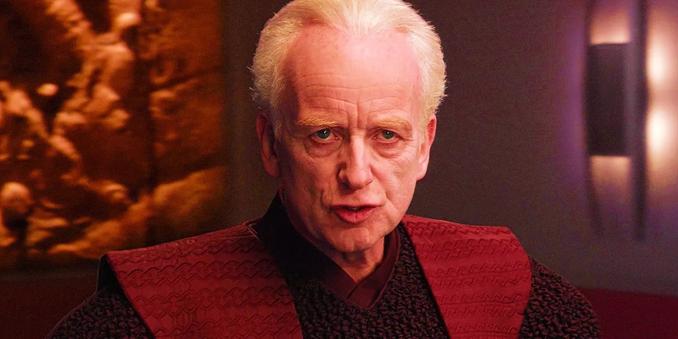 <img alt="Star Wars: perché Darth Plagueis sarebbe stato un villain più convincente del ritorno di Palpatine in Episodio IX: l&#8217;Ascesa di Skywalker" class="webfeedsFeaturedVisual wp-post-image" height="805" src="https://i3.wp.com/static0.srcdn.com/wordpress/wp-content/uploads/2025/06/palpatine-looking-angry-in-revenge-of-the-sith.jpg?w=1600&amp;h=900&amp;fit=crop&amp;w=1600&amp;resize=1600,805&amp;ssl=1" style="display: block; margin-bottom: 5px; clear: both;" title="Star Wars: perché Darth Plagueis sarebbe stato un villain più convincente del ritorno di Palpatine in Episodio IX: l&#8217;Ascesa di Skywalker" width="1600" /><div class="starw-prima-del-contenuto_4" id="starw-2753752903"><div id="addendoContainer_Interstitial"></div></div><p>Il ritorno di <strong>Sheev Palpatine</strong> in <em>Star Wars: l&#8217;Ascesa di Skywalker </em>è stato accolto con un entusiasmo piuttosto tiepido, paragonabile – per molti fan – all’atmosfera di una convention di droidi nella cantina di Mos Eisley. L’idea di riportare in vita l’Imperatore poteva avere una sua logica narrativa, considerando il suo ruolo di grande antagonista della saga e la sua inclinazione a prevedere ogni mossa. Tuttavia, la <strong>realizzazione</strong> di questa scelta si è rivelata confusa e priva di coerenza interna.</p><div class="starw-contenuto_6" id="starw-3959038046" style="margin-top: 2px; margin-bottom: 2px;"><!-- BOX 300x250 Articolo 1 -->
<div id="addendoContainer_9001" style="width: 300px; height: 25