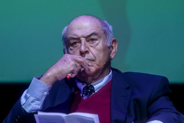 El filósofo José Antonio Marina, en una presentación de un libro. (Getty Images)