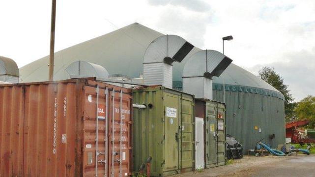 Biogas galt einst als Schlüsseltechnologie für die Energiewende. Doch neue Regeln und auslaufende Fördermittel stellen die Betreiber in Lüchow-Dannenberg vor große Herausforderungen. Welche Zukunft hat diese Technologie noch?