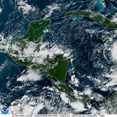 Imagen satelital que ilustra las condiciones atmosféricas sobre el territorio de América Central.