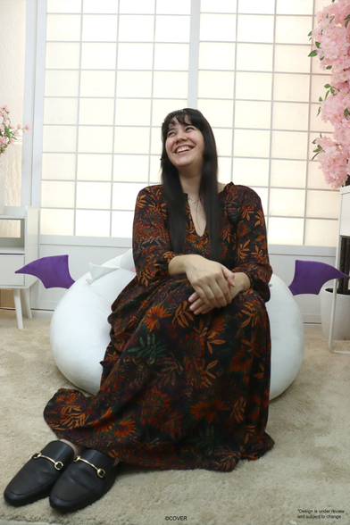 Official image of Pero-kun chair being sat on.