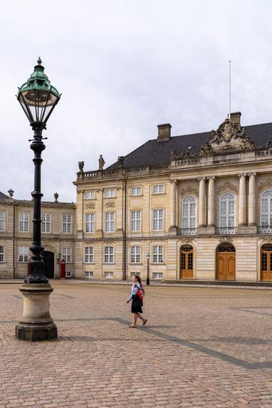 Not a fan – at Amalienborg.