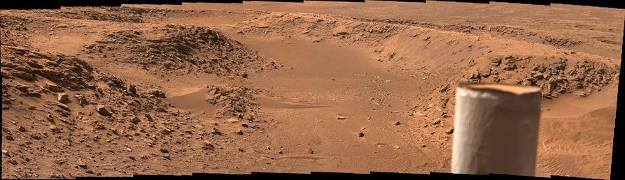 MSL_-_SOl_4696_-_MastCam_(54875785870).jpg