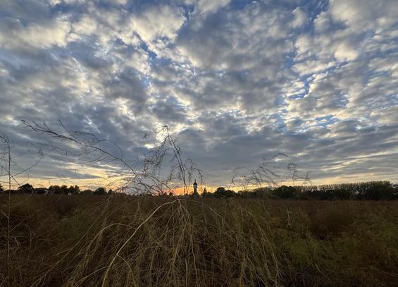 Landschaft mit Wolken