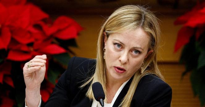 Analysis-Italy scrabbles to lure back sovereign wealth funds