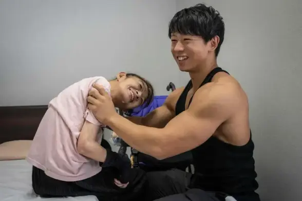 Young bodybuilders lift Japan’s ailing care sector