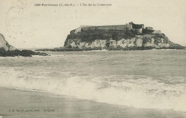 Saint-Quay-Portrieux - île de la Comtesse à #SaintQuayPortrieux (#CôtesDArmor)  L'île de la Comtesse. sans date [1917-1923] AD22 - 16FI5808 #CartePostaleAncienne 👉 https://cartorum.fr/carte-postale/51541/saint-quay-portrieux-saint-quay-portrieux-ile-de-la-comtesse