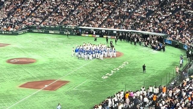 【サヨナラ 中田 翔】4K対応 　2025年 最終戦 巨人ー中日　両チームメンバーで中田 翔の胴上げ！