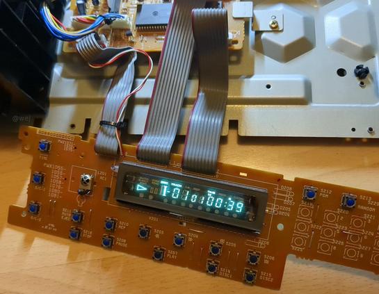 Front PCB with the newly installed IR receiver chip. The pinout of the IR receiver chip I had at hand did not match the pinout of the one originally used by Pioneer, so I had to bend a pin over and isolate it with shrink wrap tubing.