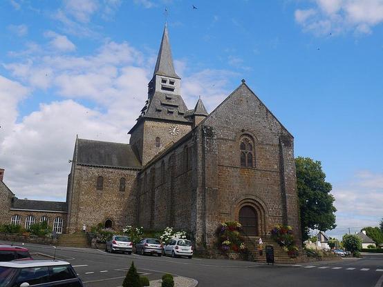 Eglise à #AmbrièreslesVallées (#Mayenne) Eglise : inscription par arrêté du 6 octobre 1953.
Suite 👉 https://monumentum.fr/monument-historique/pa00109454/ambrieres-les-vallees-eglise
#Patrimoine #MonumentHistorique
Photo CC-BY-SA 4.0 : Simon de l'Ouest