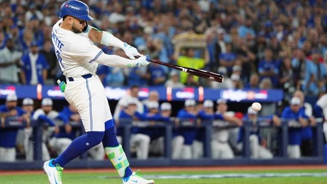 Blue Jays infielder Bo Bichette not in starting lineup for Game 2 of World Series against Dodgers