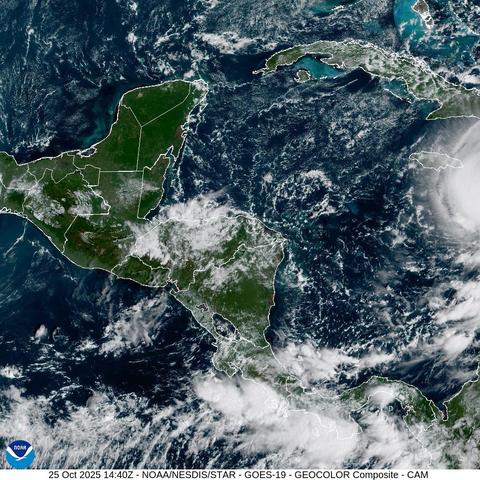Imagen satelital que ilustra las condiciones atmosféricas sobre el territorio de América Central.