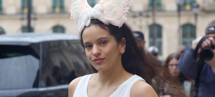 Rosalía en la Semana de la Moda de París / Neil Mockford