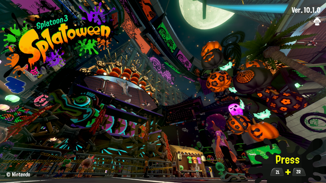 Screenshot of the Splatoon 3 title screen during the Halloween-themed βSplatoweenβ event. The scene is set at night with a glowing full moon, bats in the sky, and a cityscape filled with graffiti and neon lights. Stylized jack-o'-lanterns with varied expressions line the foreground, surrounded by spooky decorations and ink splashes. The game version βVer. 10.1.0β appears in the top right corner. Bottom right shows a prompt to press ZL and ZR to continue. A copyright notice is visible in the bottom left.