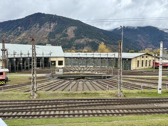 Drehscheibe und Rundschuppen in Selzthal.