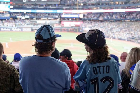Toronto Blue Jays fans not giving up hope yet, despite 5-1 loss to L.A. Dodgers