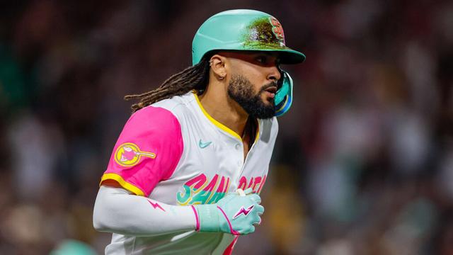 Fernando Tatis Has 2-Word Message on Albert Pujols as Padres Manager: Report