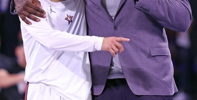 Warriors keeping pace early with NBA’s tricks and treats