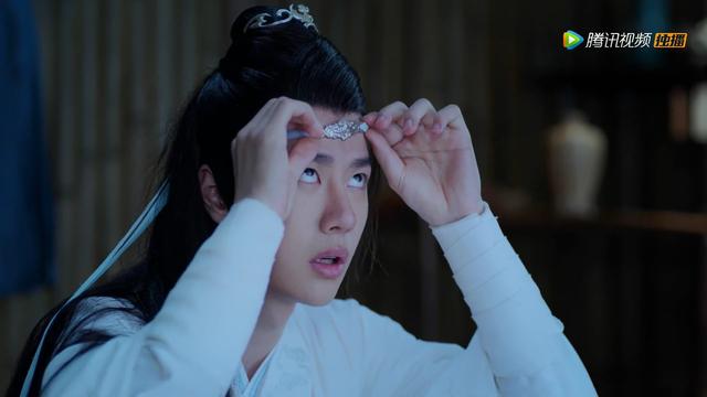 One cup drunk Lan Wangji tries to straighten his crooked forehead ribbon.