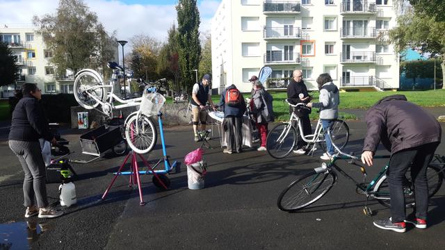 Atelier n.123 en effervescence place des canadiens au quartier Montmorency.