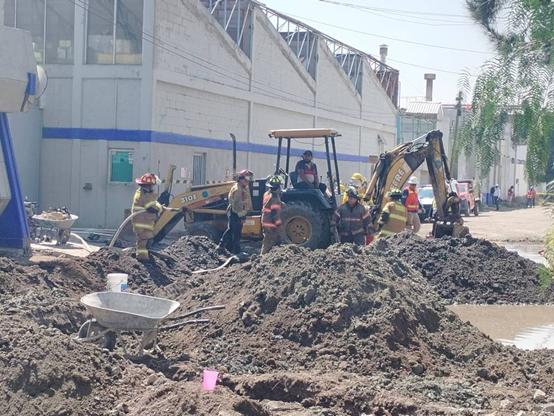 Atienden fuga de gas