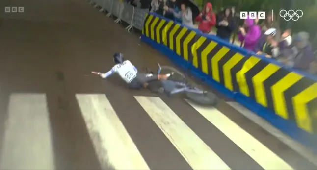4 competitors in Paris Olympics women's cycling individual time trial slipped and fell on painted surfaces in the rain - BBC image