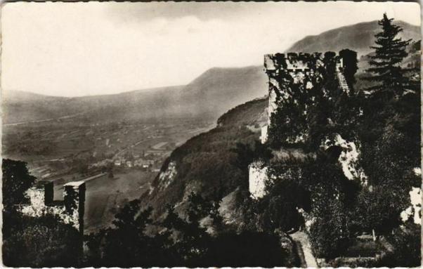 Saint-Pierre-d'Albigny Chateau de Miolans - La Tour Saint-Pierre à #SaintPierredAlbigny (#Savoie)  #CartePostaleAncienne 👉 https://cartorum.fr/carte-postale/536016/saint-pierre-dalbigny-saint-pierre-dalbigny-chateau-de-miolans-la-tour-saint-pierre