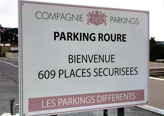 Panneau du parking Rourer