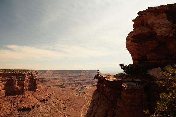 A photo of my friend sitting at the edge of a canyon rim.

Sony A1 ii, Sony 24-70mm f/2.8 GM II - 1/125s, f/6.3, ISO100