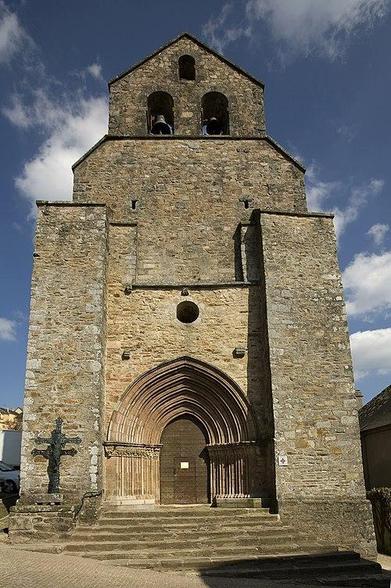 Eglise Sainte-Catherine-d'Alexandrie à #Masseret (#Corrèze) Typiquement corrézienne, cette église, dont l'origine remonte à l'époque romane, a été reconstruite au XVIe siècle. Le clocher à arcades est du début ...
Suite 👉 https://monumentum.fr/monument-historique/pa00099799/masseret-eglise-sainte-catherine-dalexandrie
#Patrimoine #MonumentHistorique
Photo CC-BY-SA 4.0 : PMRMaeyaert