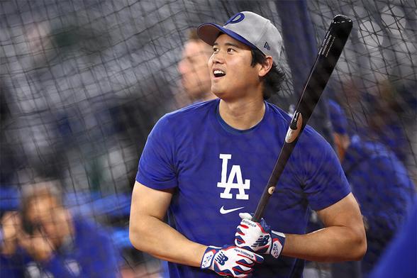 テオスカー「こっちに打ってこい！」大谷翔平 笑顔と150m特大弾でチームに活気！フリー打撃で28スイング中14本の柵越え - tv-tokyo.co.jp