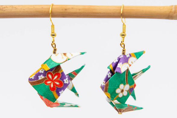 Boucles d’oreilles en origami avec des poissons verts