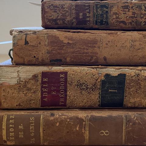 4 ouvrages de Madame de Genlis conservés à la bibliothèque