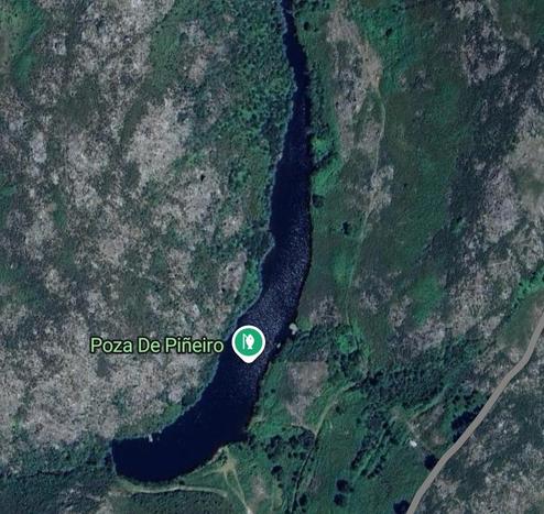 Na imaxe vese a poza de Piñeiro (O Covelo)