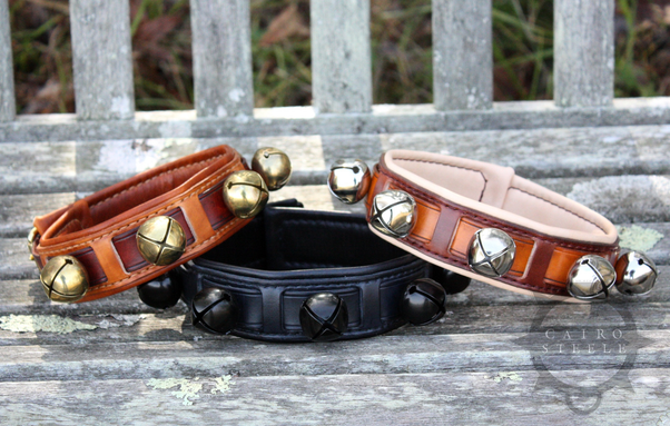 The same 3 collar but more spread out