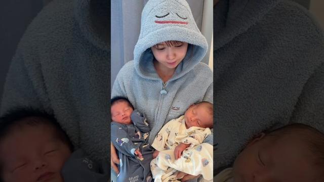 👶💪中川翔子、産後たった1ヶ月で−20kg!?✨双子の“顔出し終了”に込めた本音とは…😭❤️#中川翔子 #双子ママ #産後ダイエット #顔出し終了 #しょこたん #育児日記 #家族の絆 #芸能ニュース