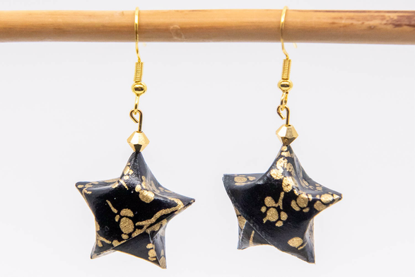 Boucles étoiles noires et or